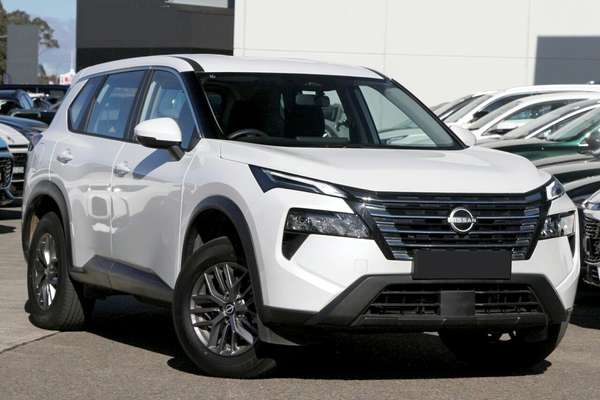 2025 Nissan X-TRAIL ST T33