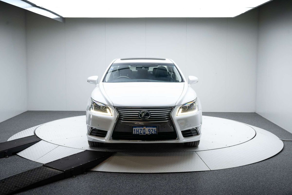 2017 Lexus LS LS460 Sports Luxury USF40R