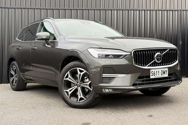 2021 Volvo XC60 B5 Momentum
