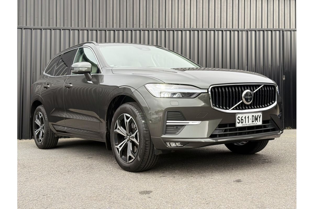 2021 Volvo XC60 B5 Momentum