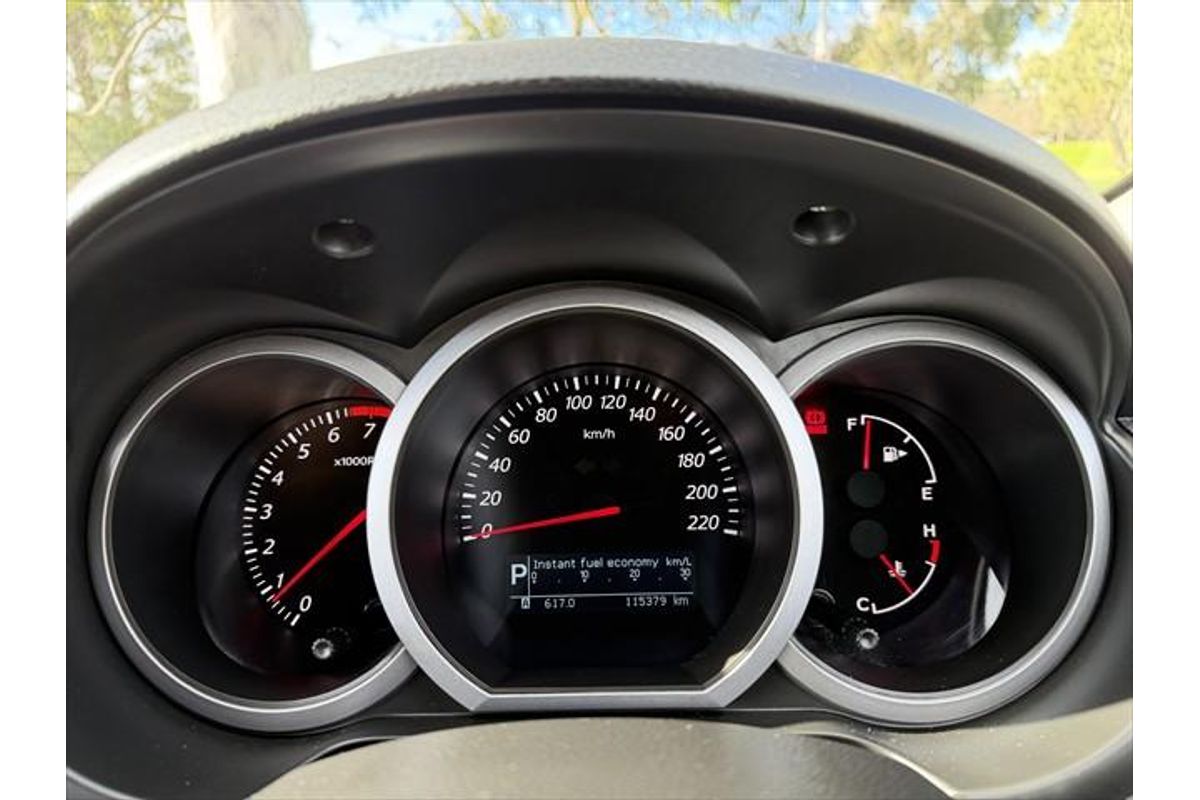 2014 Suzuki Grand Vitara Sport JB