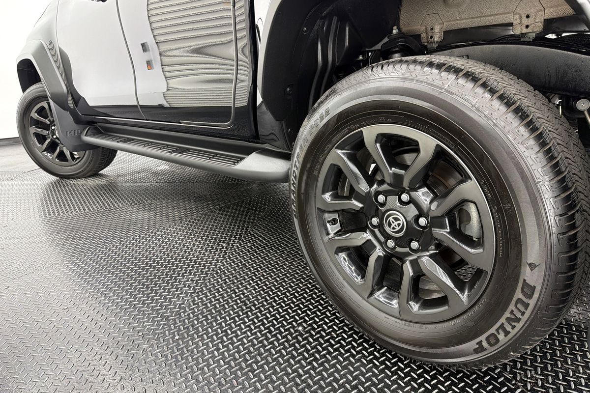 2025 Toyota Hilux Rogue 48V GUN126R 4X4