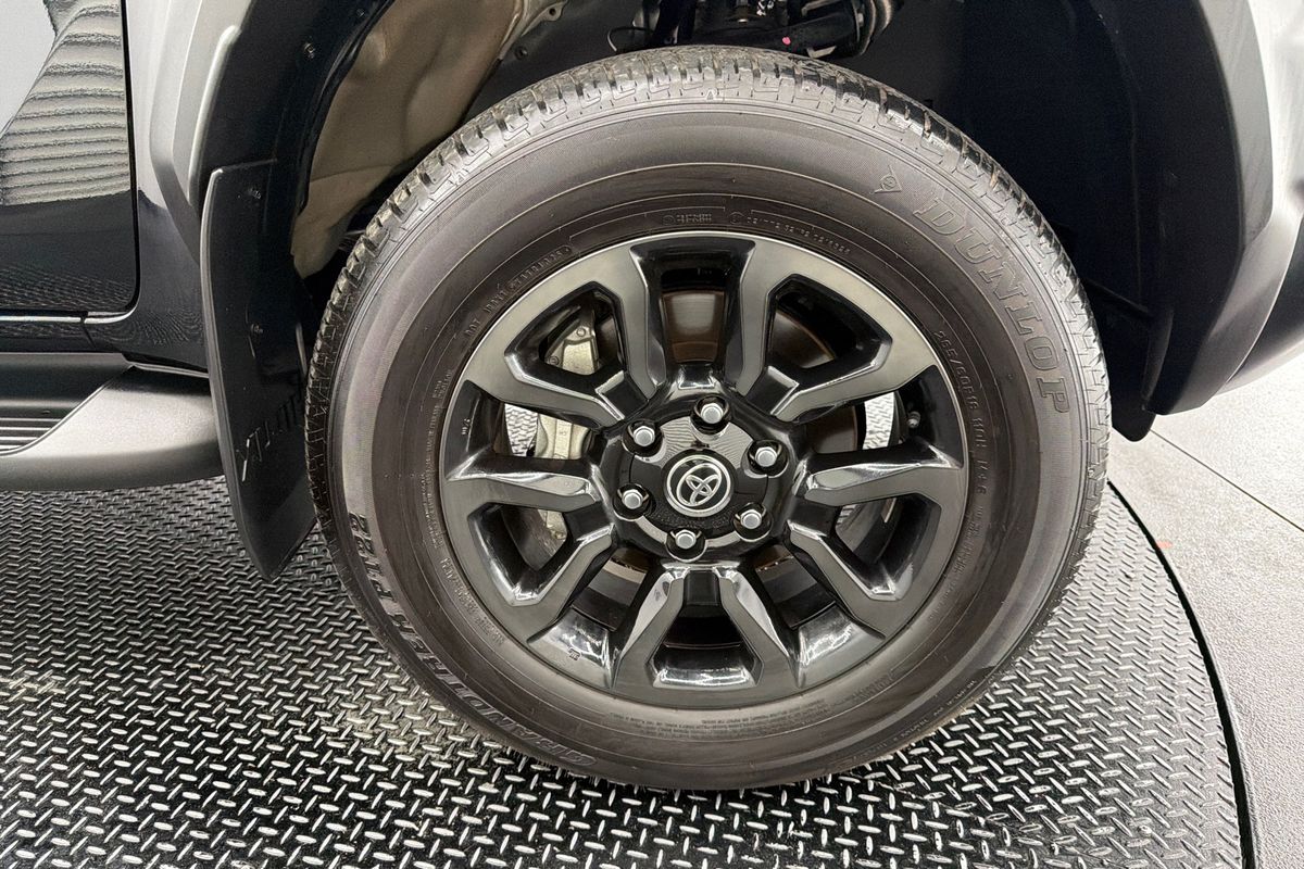 2025 Toyota Hilux Rogue 48V GUN126R 4X4