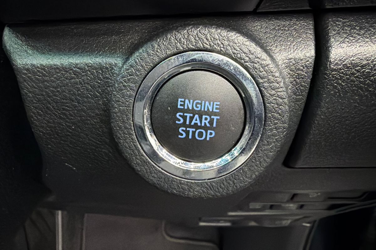 2025 Toyota Hilux Rogue 48V GUN126R 4X4