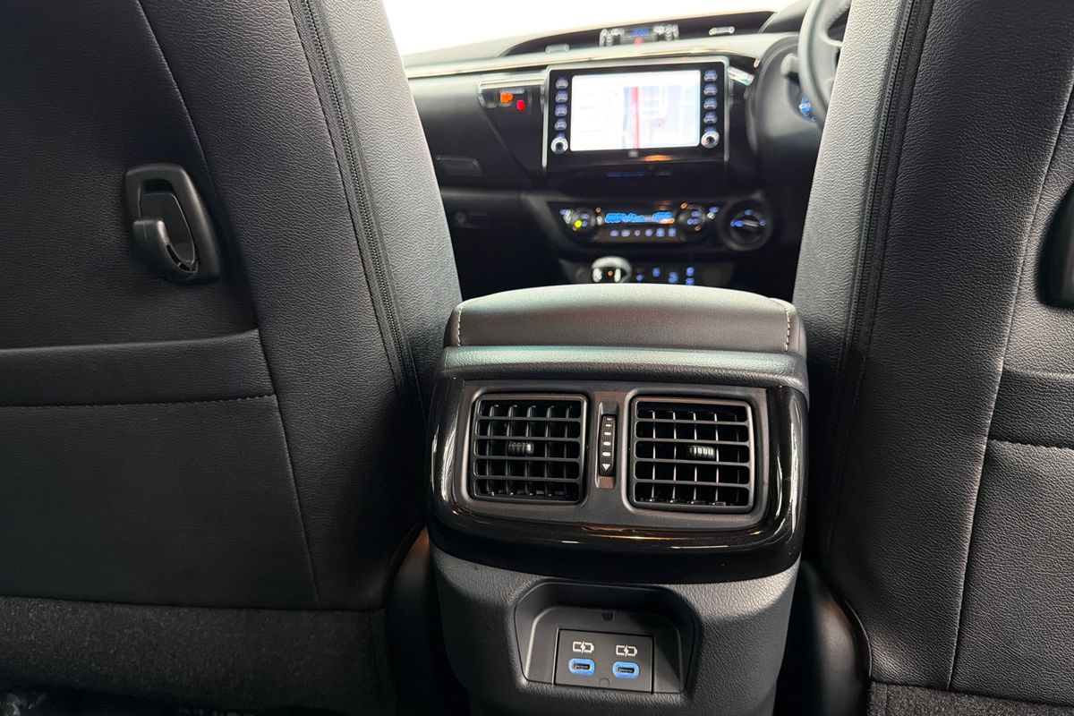 2025 Toyota Hilux Rogue 48V GUN126R 4X4