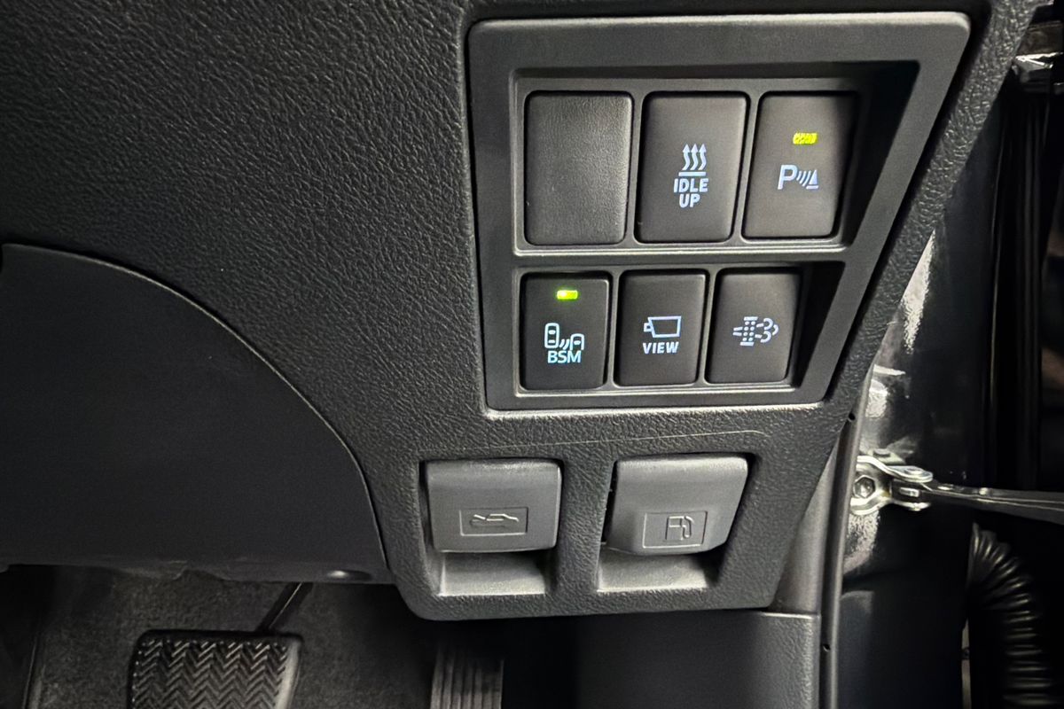 2025 Toyota Hilux Rogue 48V GUN126R 4X4
