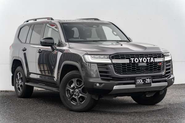 2025 Toyota Landcruiser GR Sport FJA300R
