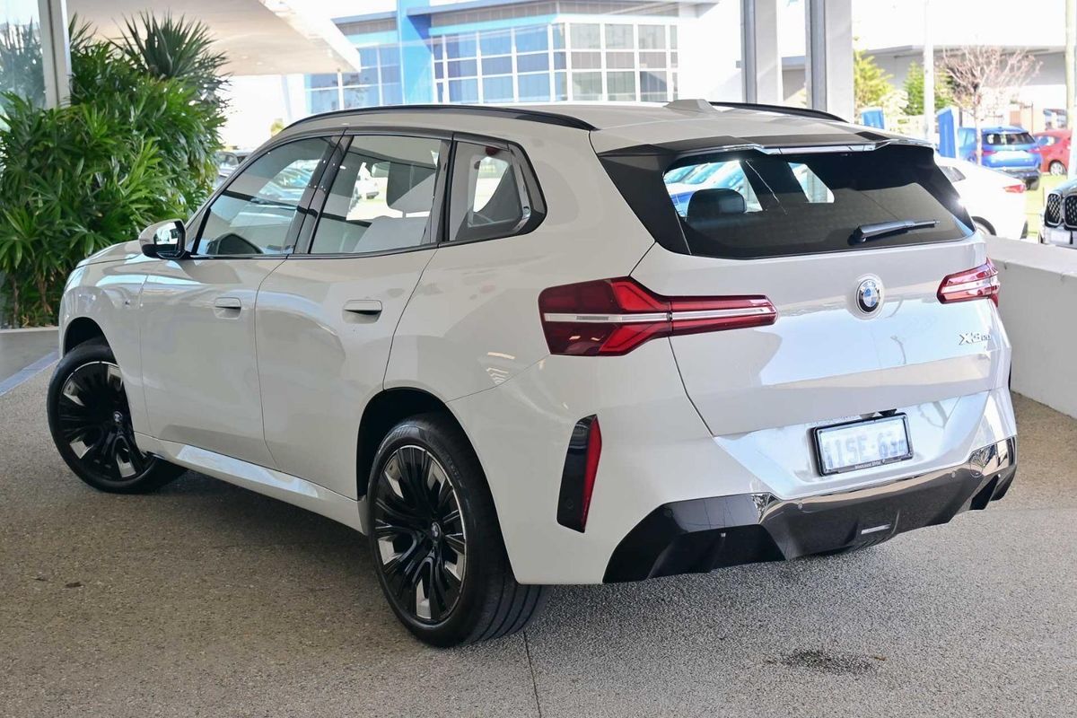 2025 BMW X3 20 xDrive G45