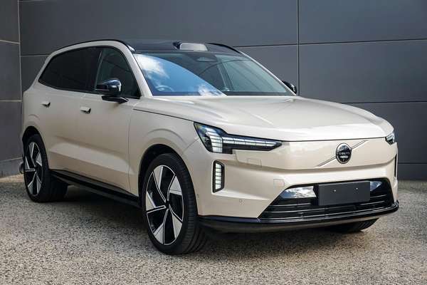 2024 Volvo EX90 Ultra Twin Motor Performance
