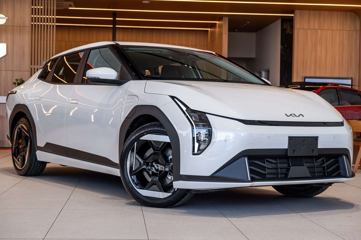 2026 Kia EV4 Earth Long Range CT