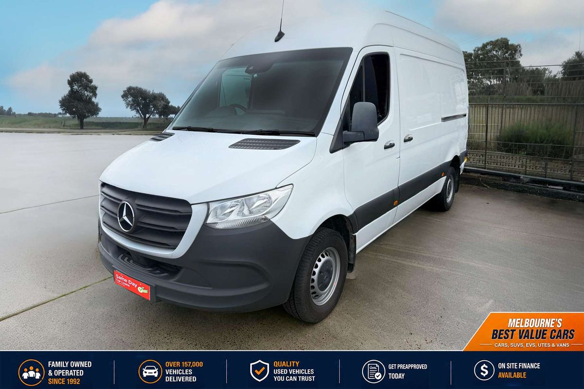 2022 Mercedes-Benz Sprinter 415CDI VS30 MWB Low Roof