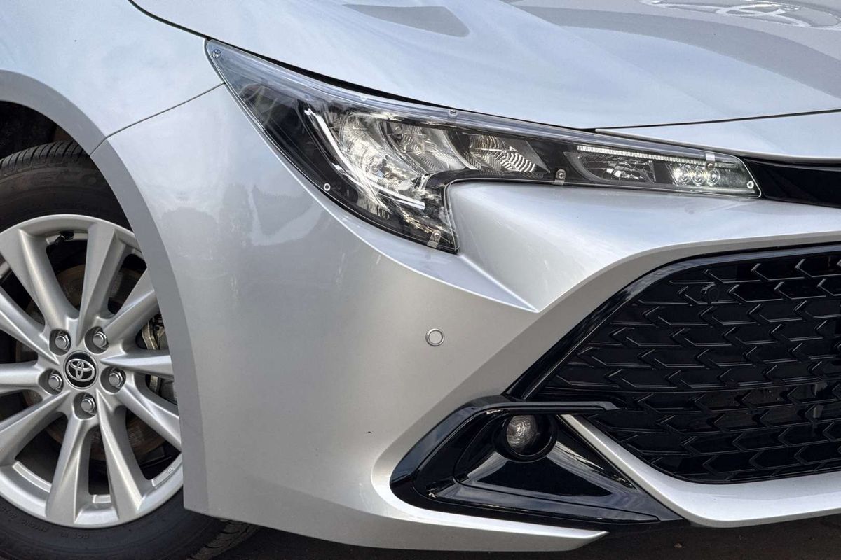 2025 Toyota Corolla SX Hybrid ZWE219R