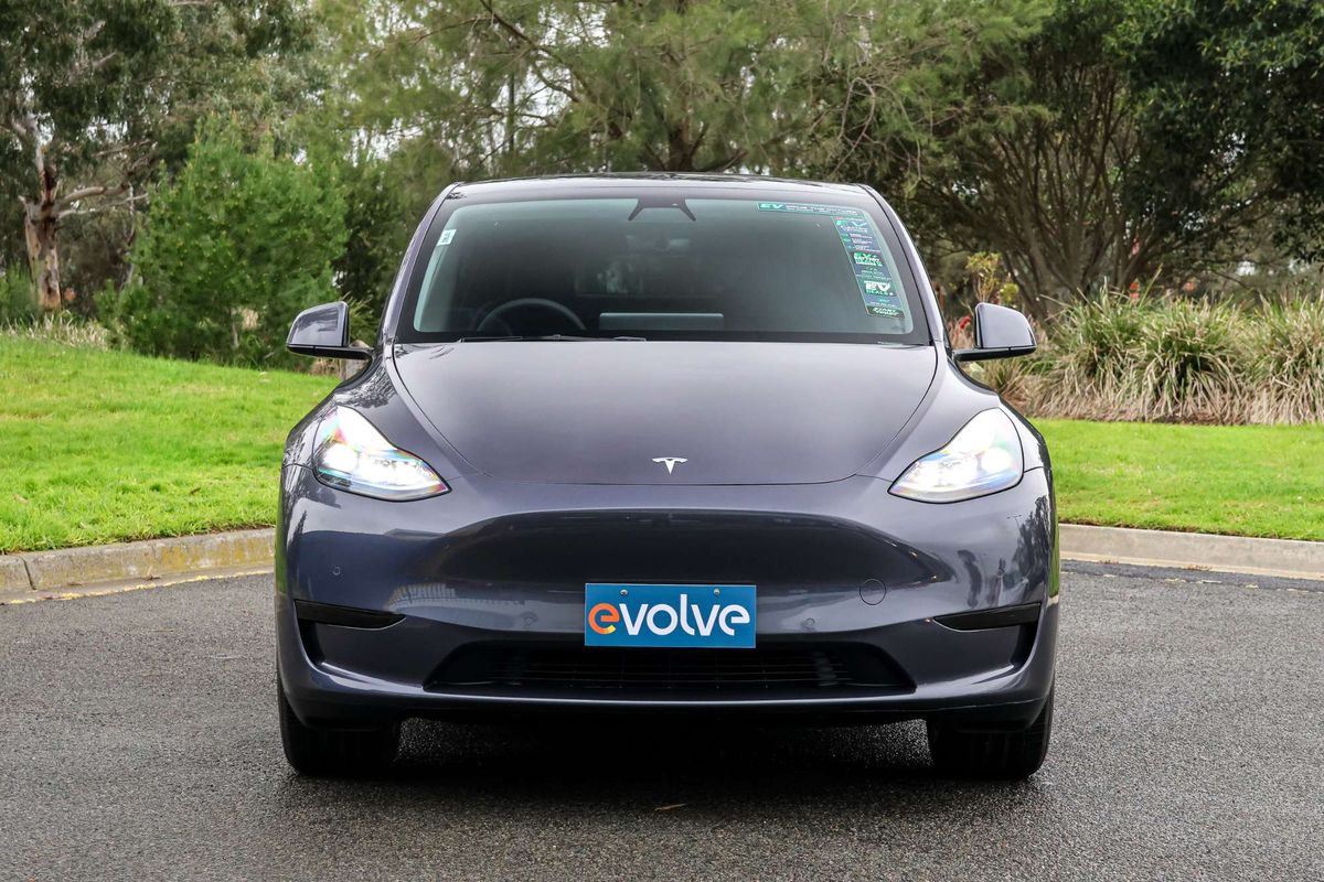 2023 Tesla Model Y Rear-Wheel Drive