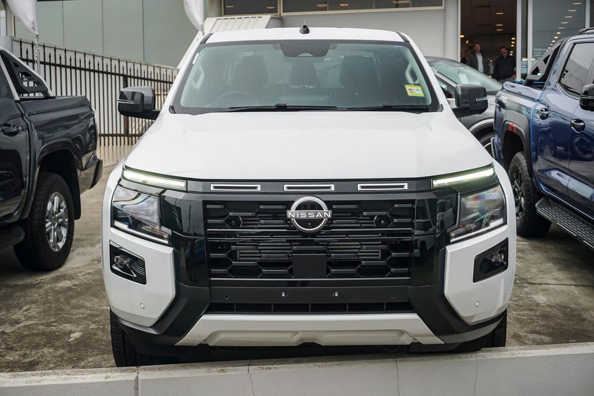 2025 Nissan Navara ST-X D27 4X4
