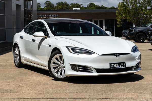 2017 Tesla Model S 90D
