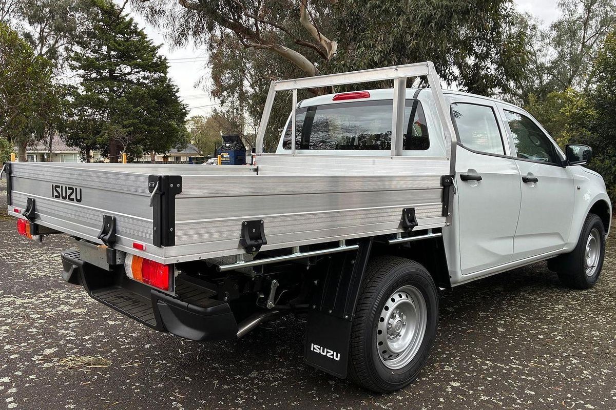 2026 Isuzu D-MAX SX High Ride Rear Wheel Drive