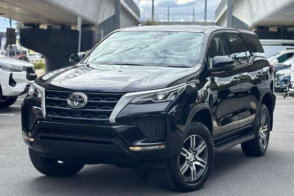2025 Toyota Fortuner GX GUN156R