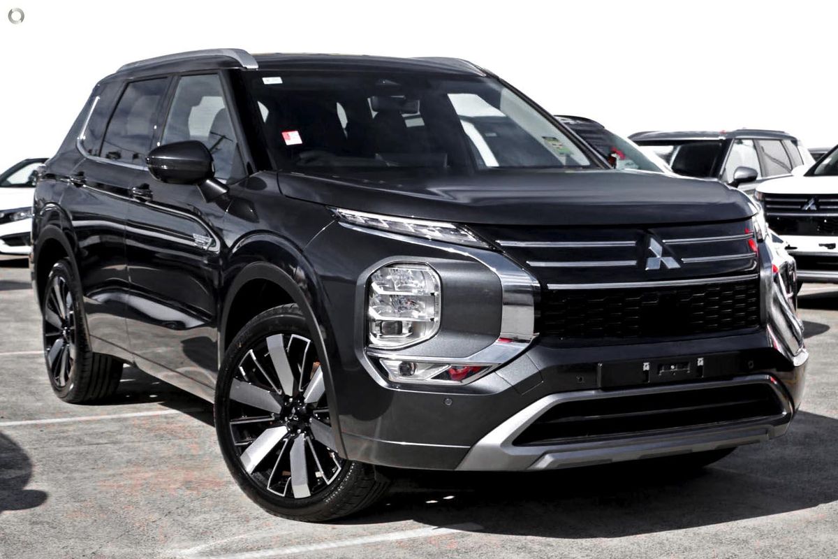 2025 Mitsubishi Outlander PHEV Exceed ZM