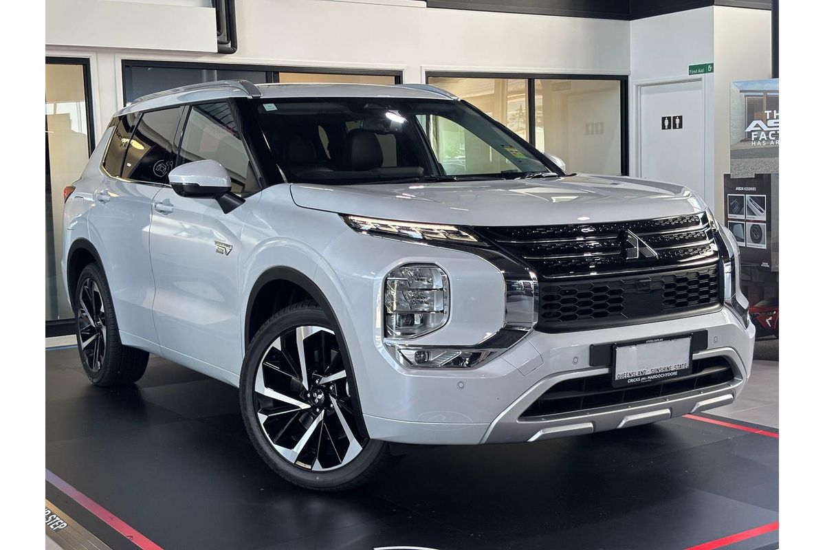 2025 Mitsubishi Outlander PHEV Exceed ZM