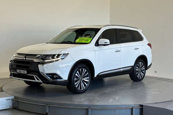 2020 Mitsubishi Outlander Exceed ZL