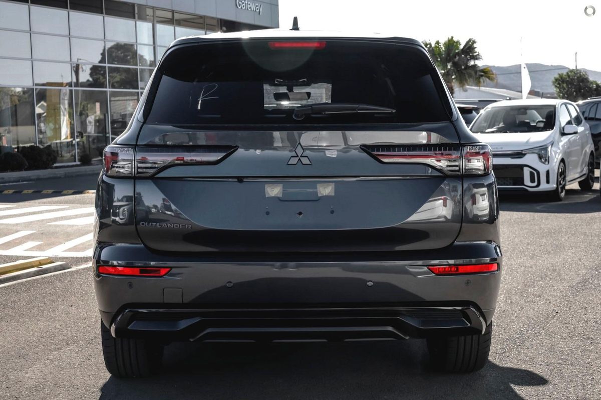2026 Mitsubishi Outlander Black Edition ZM
