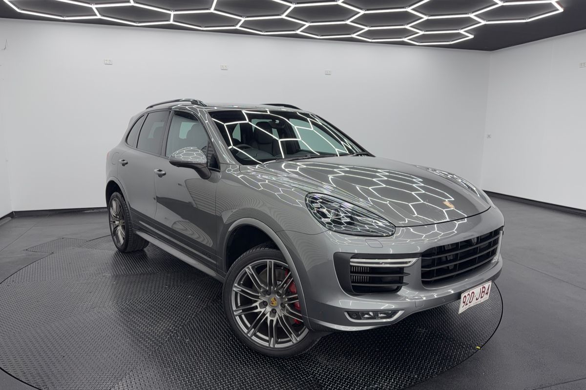 2016 Porsche Cayenne GTS 92A