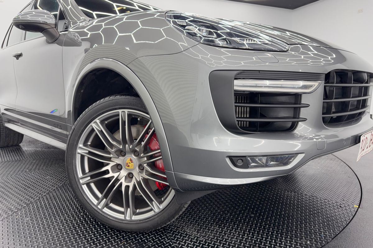 2016 Porsche Cayenne GTS 92A
