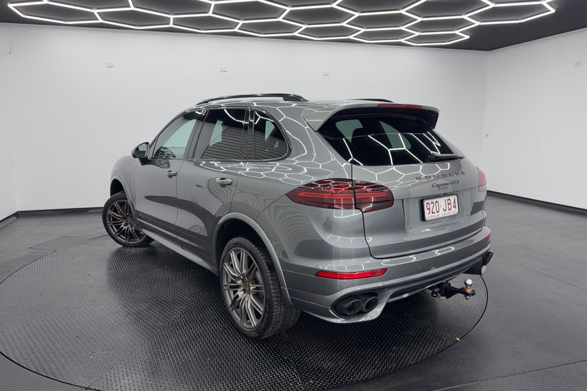 2016 Porsche Cayenne GTS 92A
