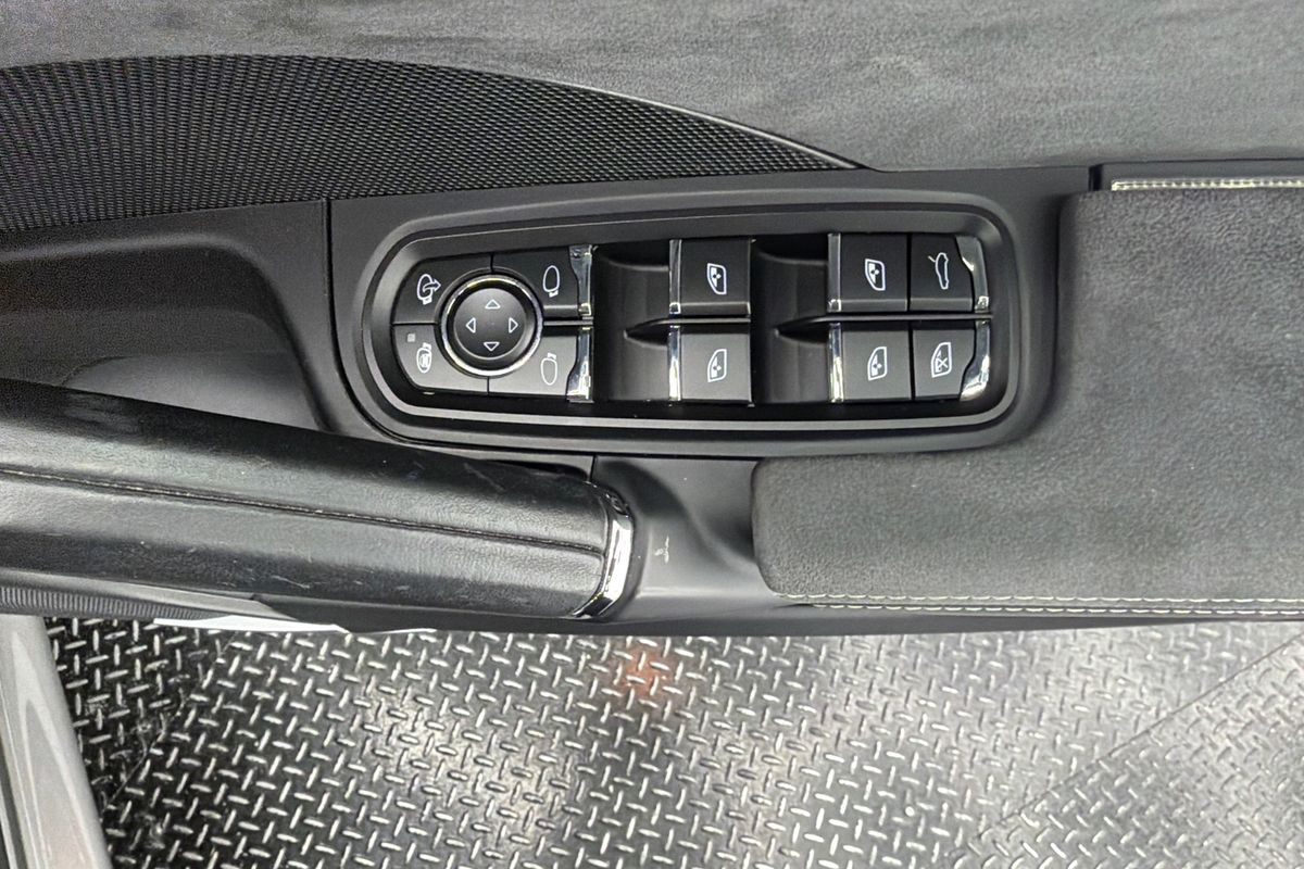 2016 Porsche Cayenne GTS 92A