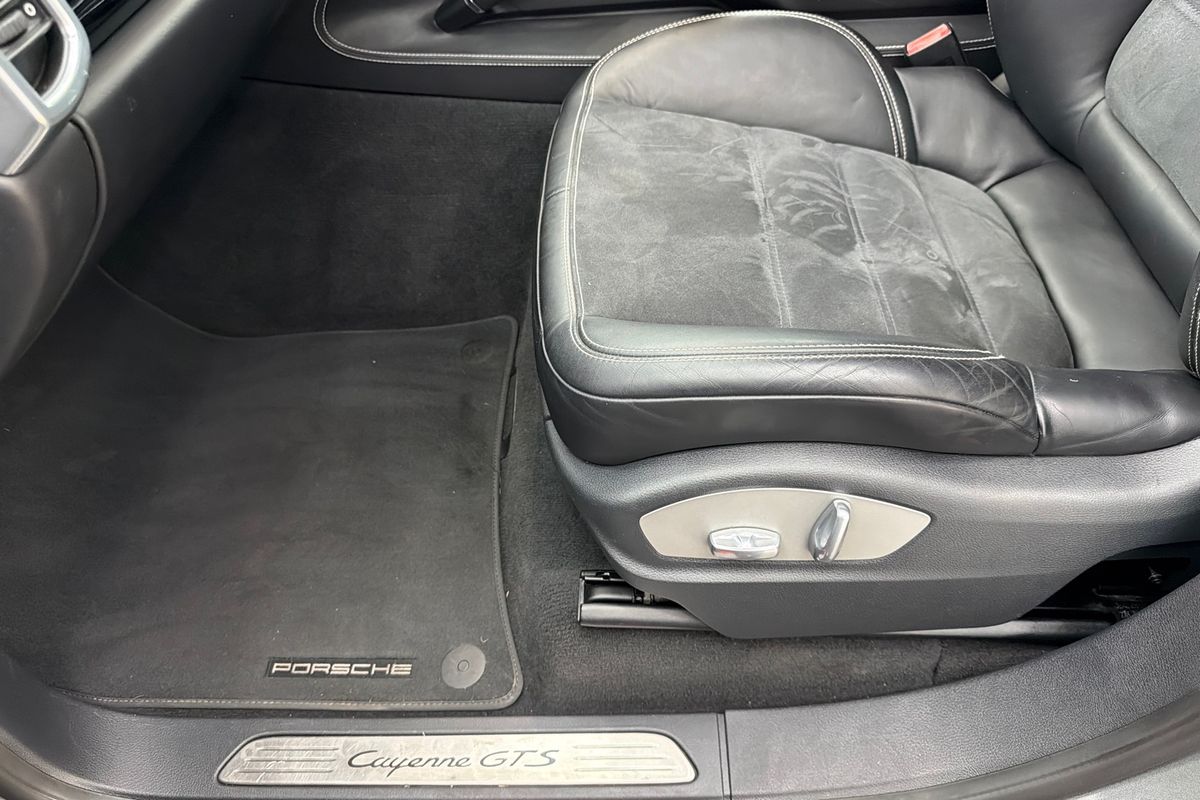 2016 Porsche Cayenne GTS 92A