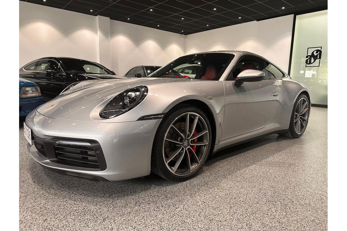 2020 Porsche 911 Carrera S 992