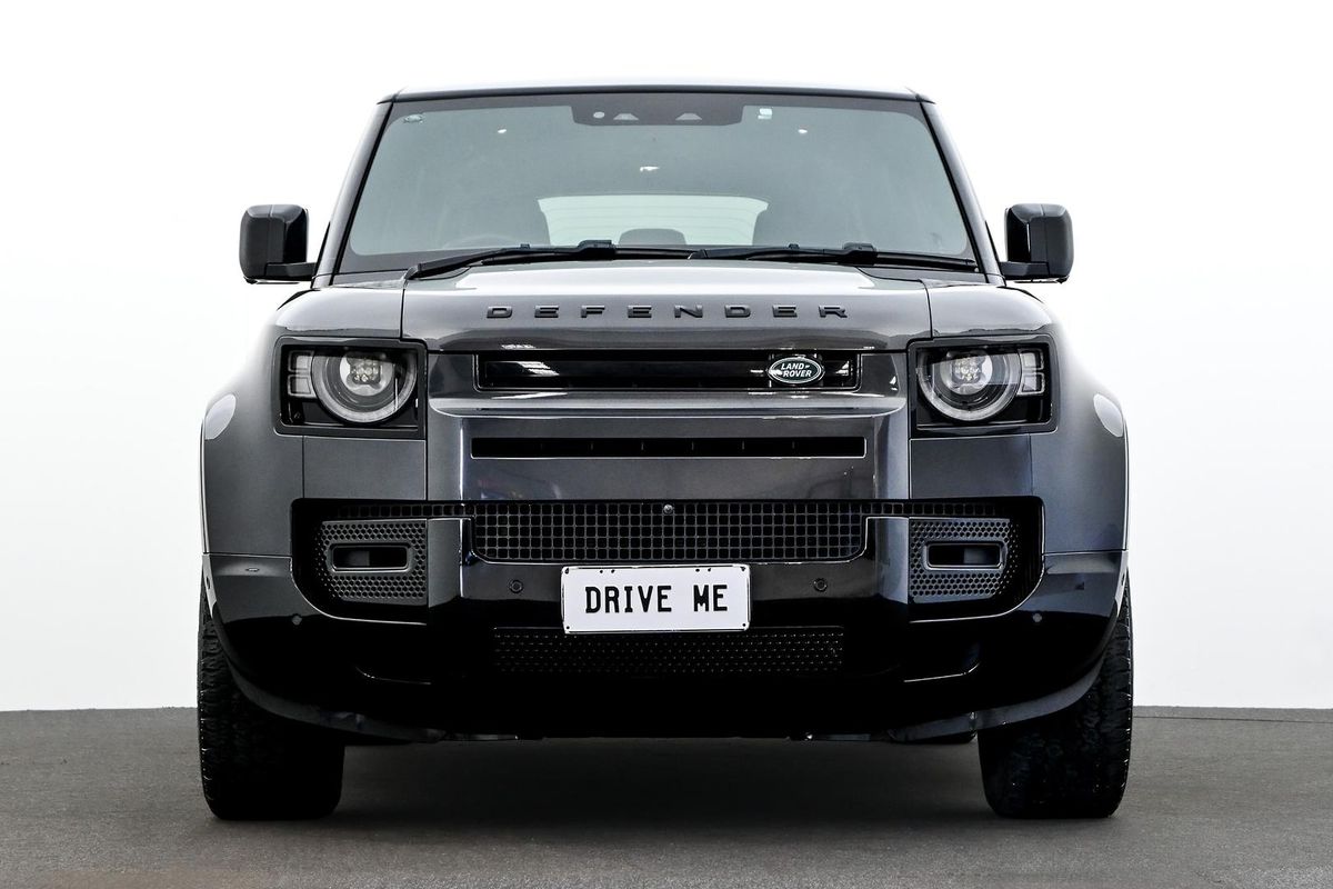 2023 Land Rover Defender 110 D300 X-Dynamic SE L663