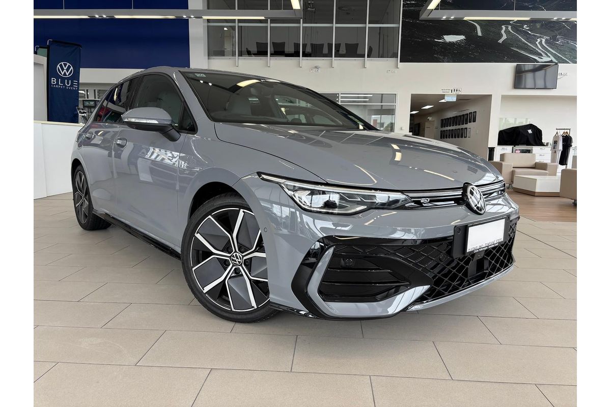 2025 Volkswagen Golf 110TSI R-Line 8.5