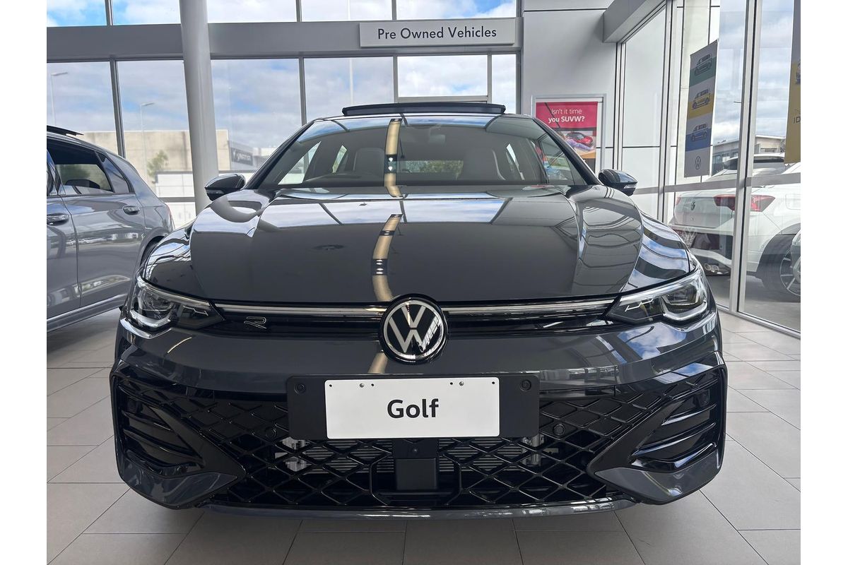 2025 Volkswagen Golf 110TSI R-Line 8.5