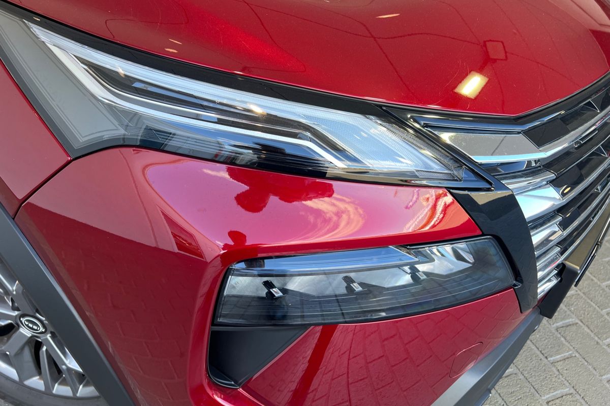 2025 Nissan X-TRAIL ST T33