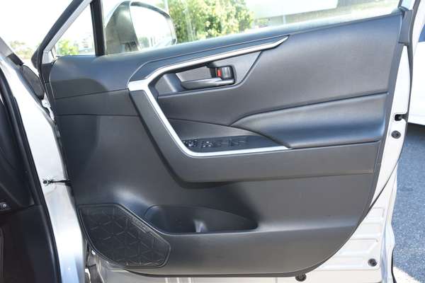 2024 Toyota RAV4 GX AXAH52R thumb-15
