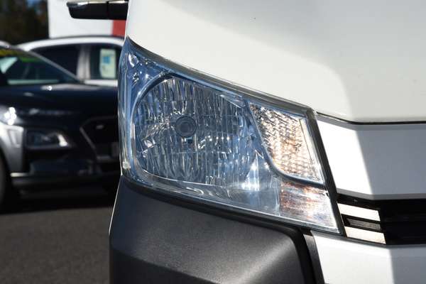 2020 Toyota Hiace GDH300R LWB thumb-1