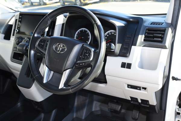 2020 Toyota Hiace GDH300R LWB thumb-15