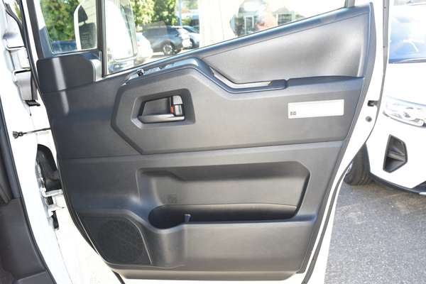 2020 Toyota Hiace GDH300R LWB thumb-16
