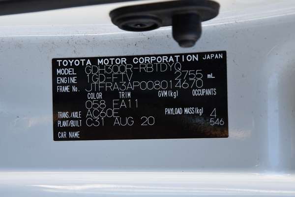 2020 Toyota Hiace GDH300R LWB thumb-19