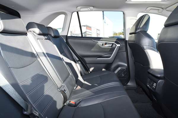 2023 Toyota RAV4 Cruiser AXAH54R thumb-8