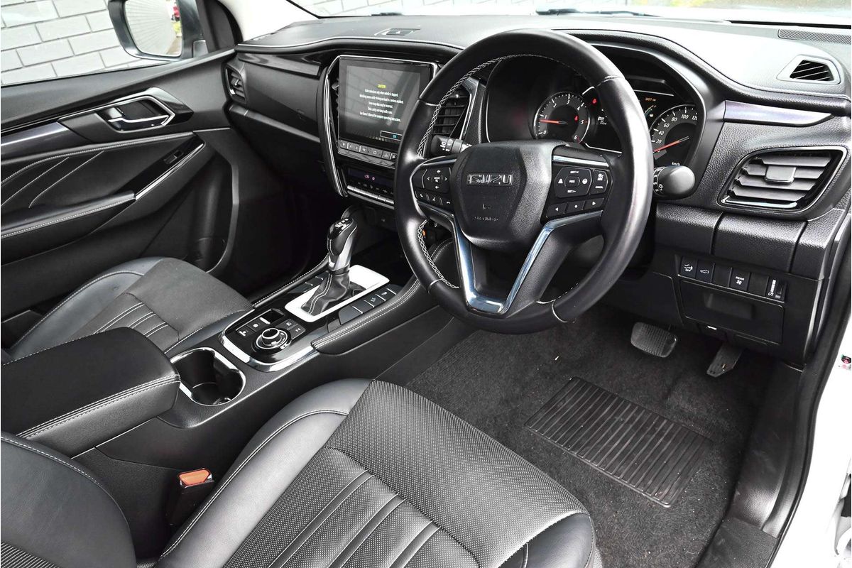 2024 Isuzu MU-X LS-T