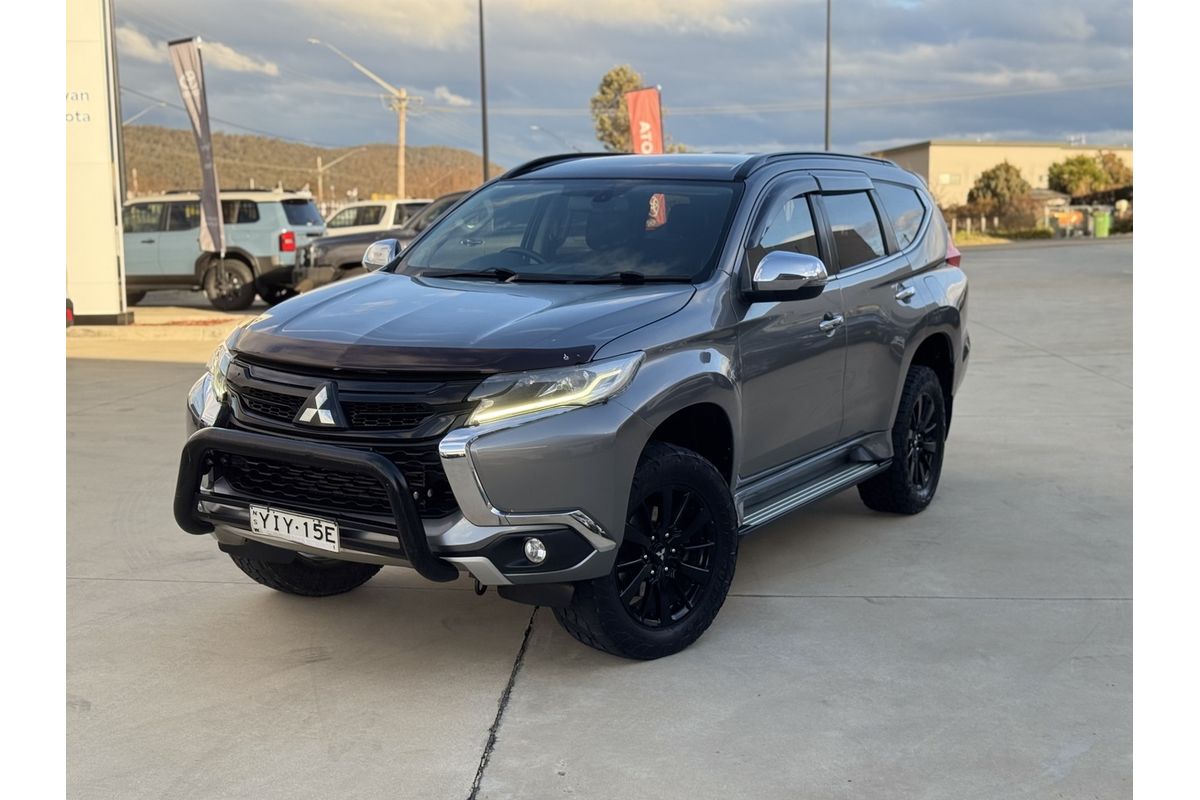 2019 Mitsubishi Pajero Sport Black Edition QE