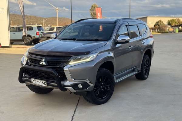 2019 Mitsubishi Pajero Sport Black Edition QE
