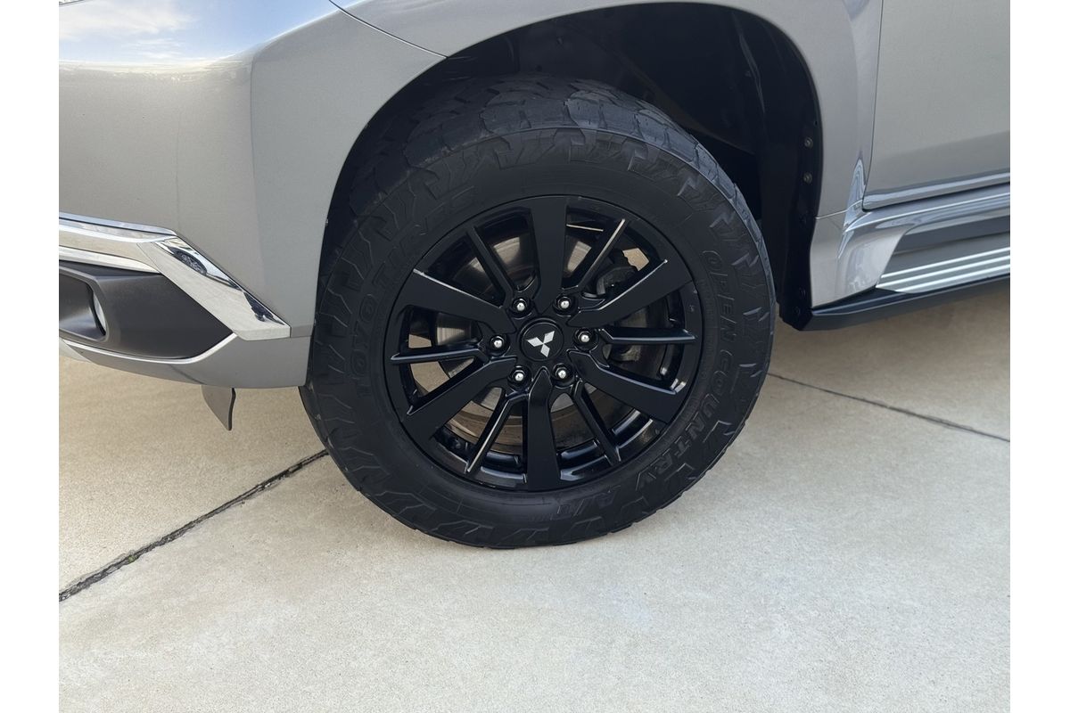 2019 Mitsubishi Pajero Sport Black Edition QE