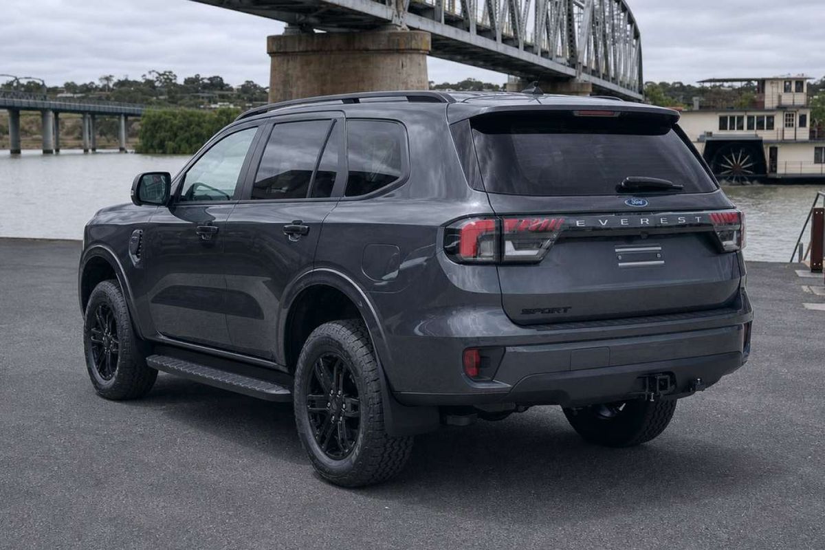 2025 Ford Everest Sport 3.0L image 3