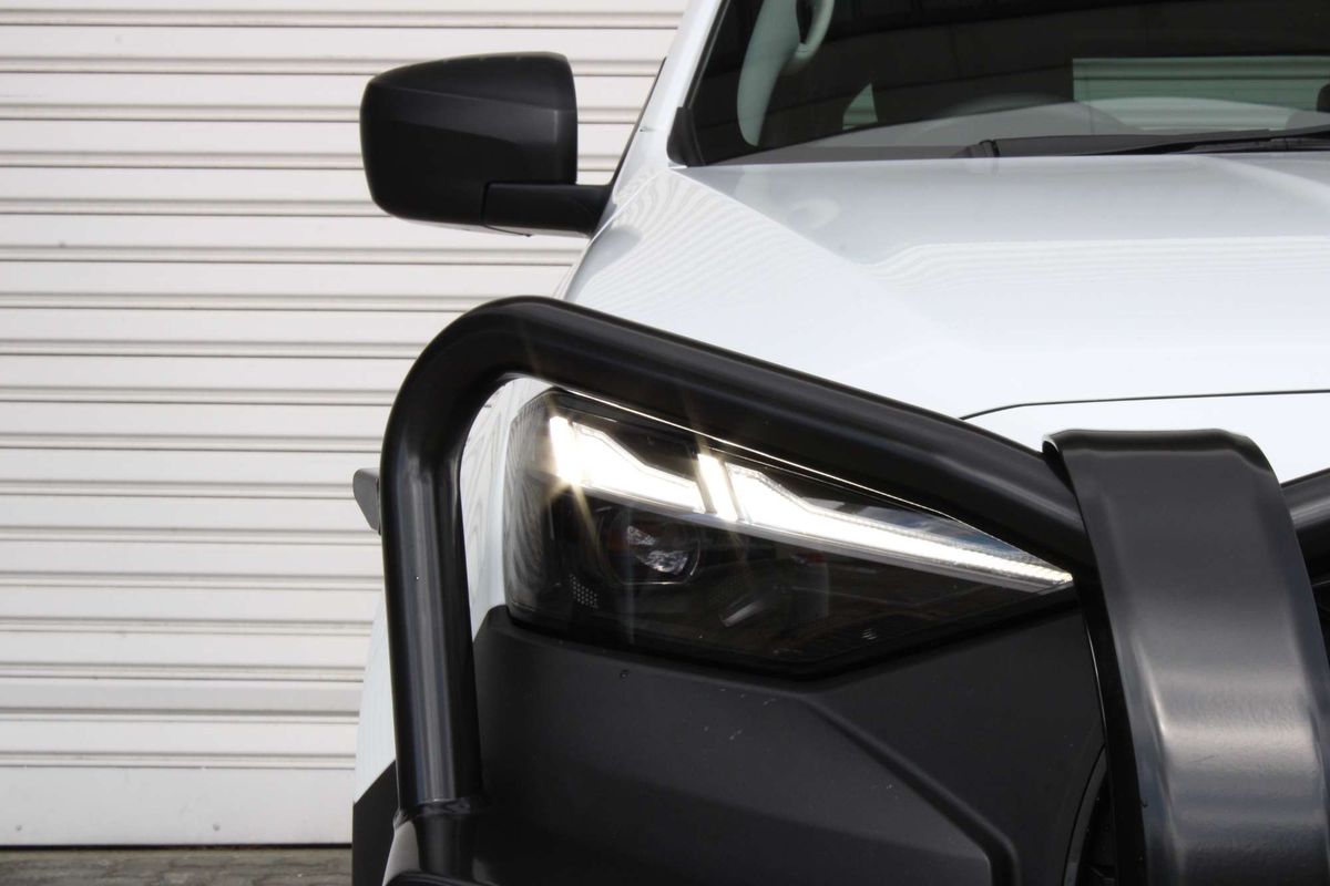2025 Isuzu MU-X LS-M