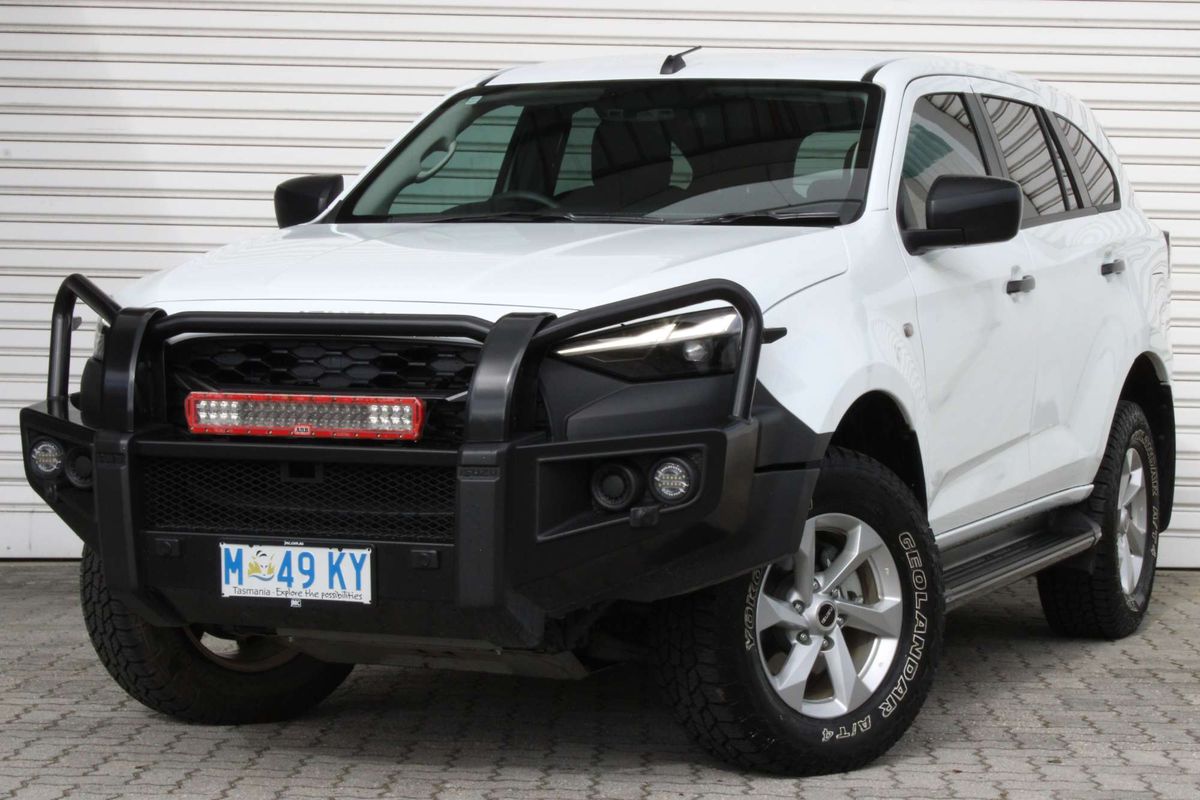 2025 Isuzu MU-X LS-M