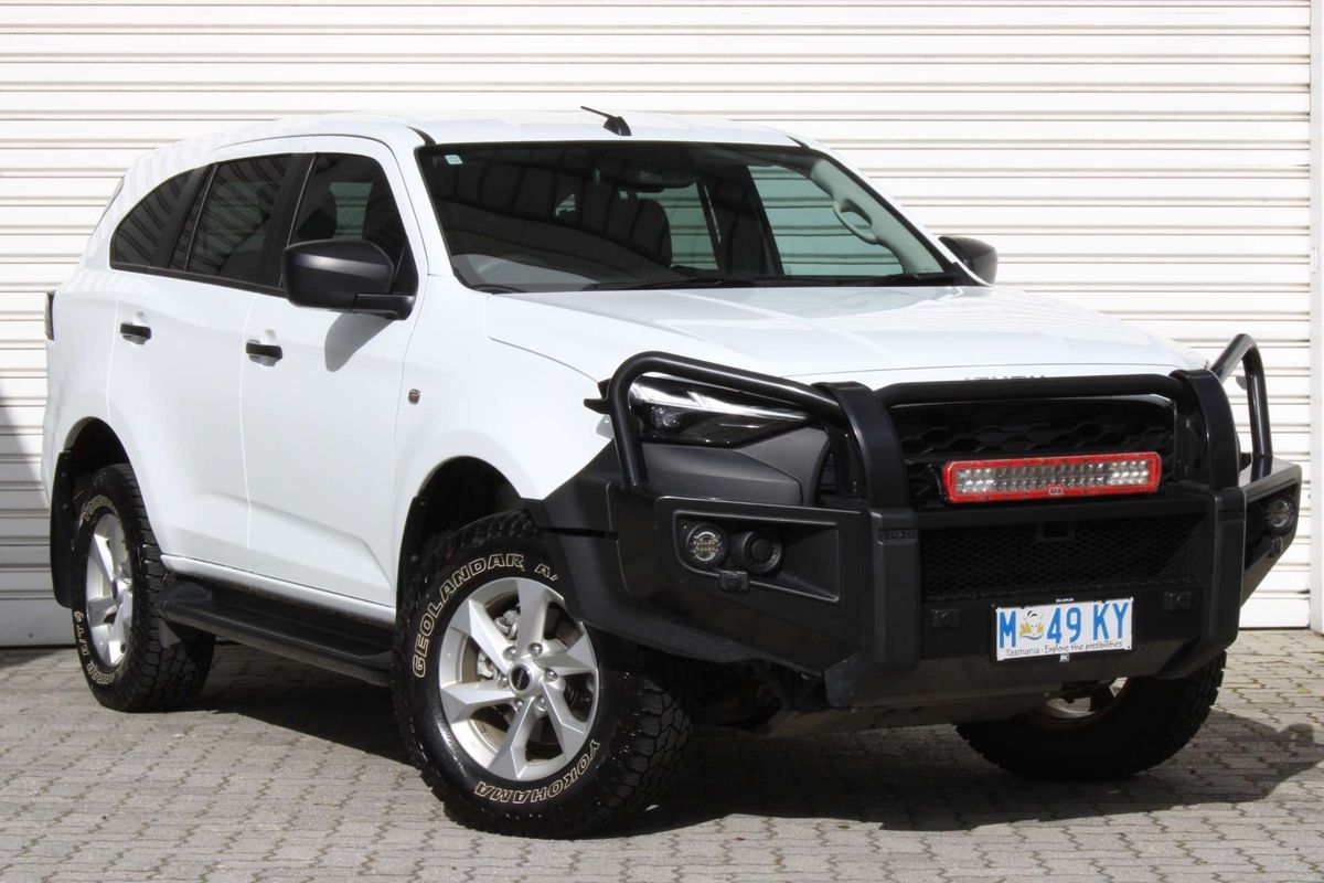 2025 Isuzu MU-X LS-M