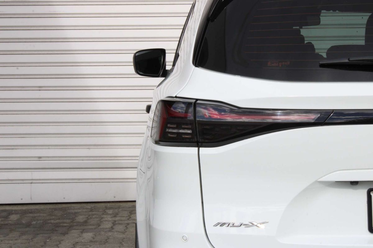 2025 Isuzu MU-X LS-M